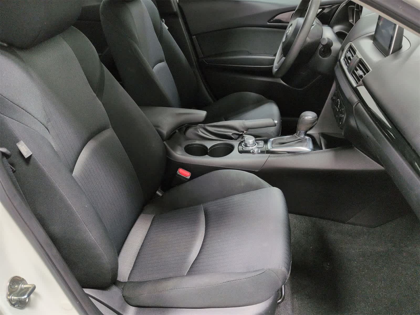 Thumbnail: 2016 Mazda Mazda3 - 22