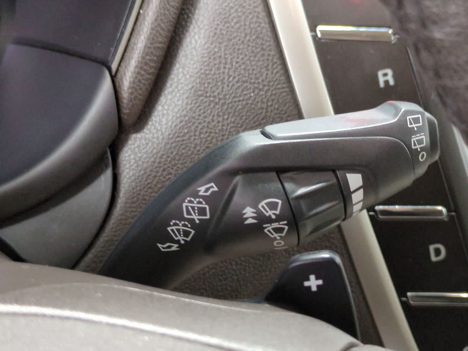 Thumbnail: 2018 Lincoln MKC - 32