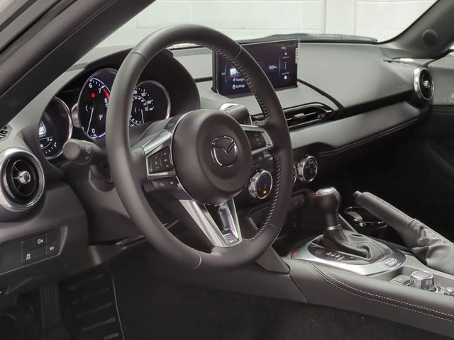 Thumbnail: 2026 Mazda MX-5 Miata - 10