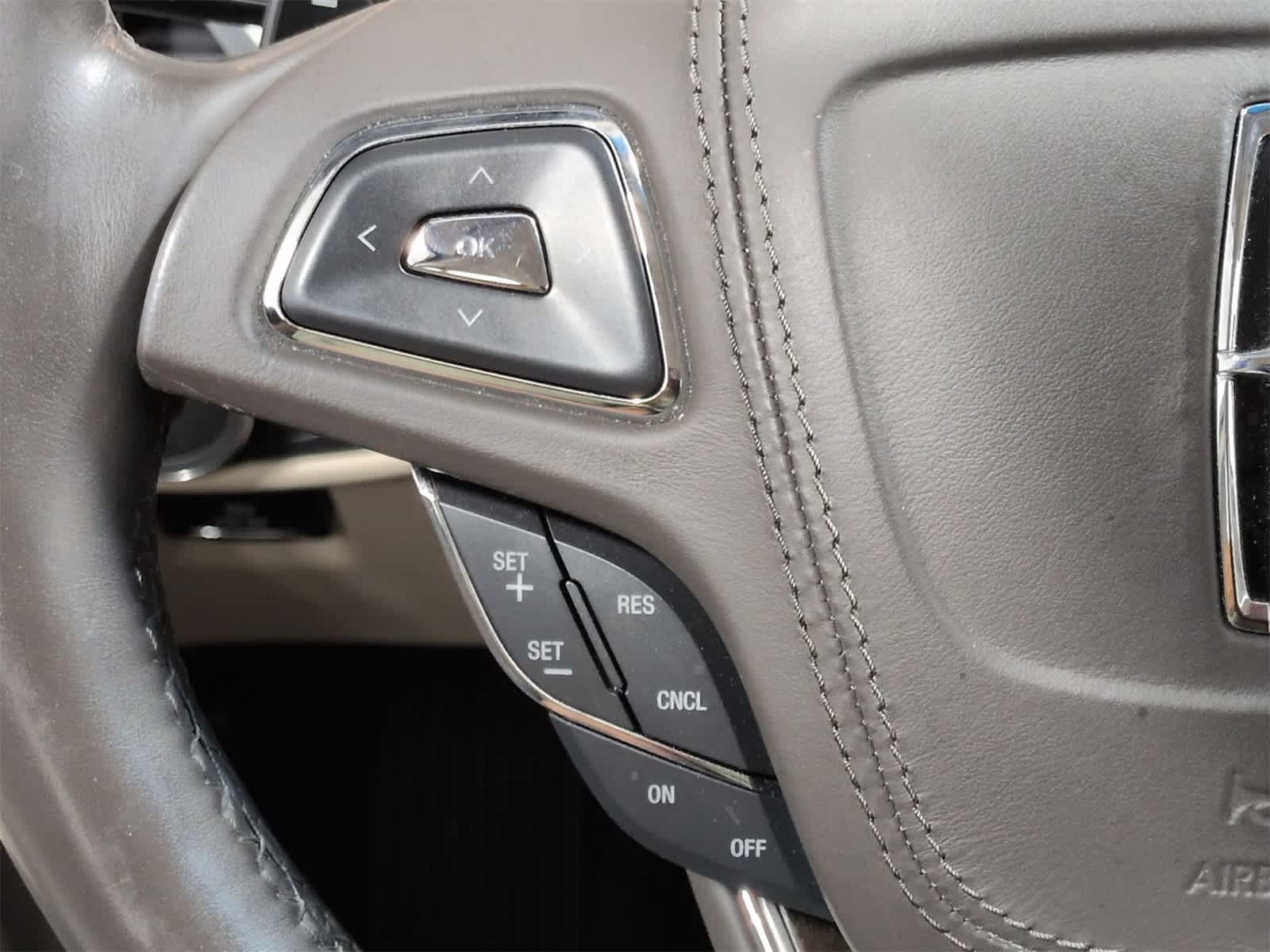 Thumbnail: 2017 Lincoln MKZ - 26