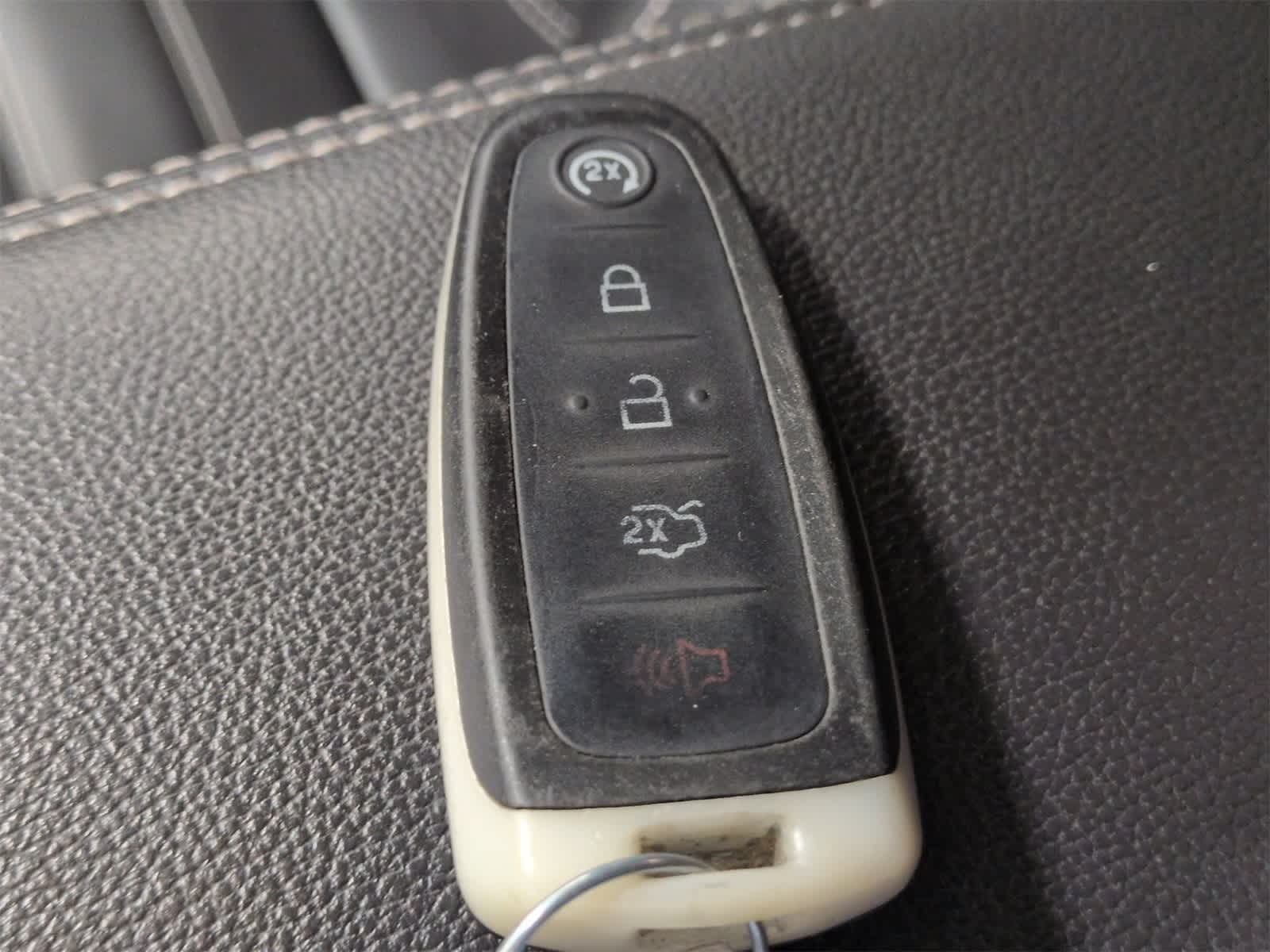 Thumbnail: 2017 Ford Escape - 34