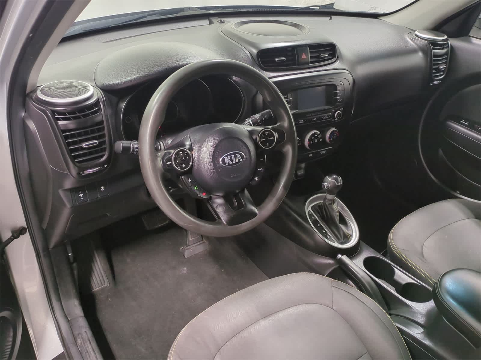 Thumbnail: 2016 Kia Soul - 10