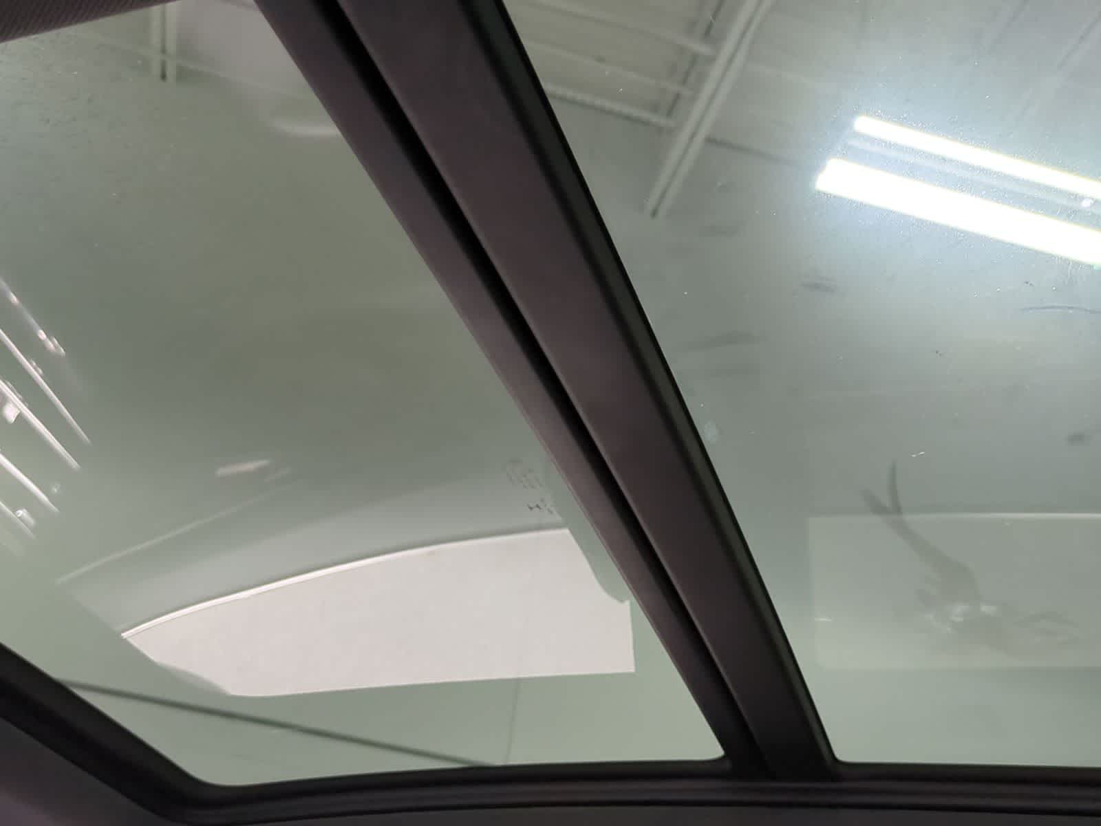 Thumbnail: 2019 Audi Q8 - 19