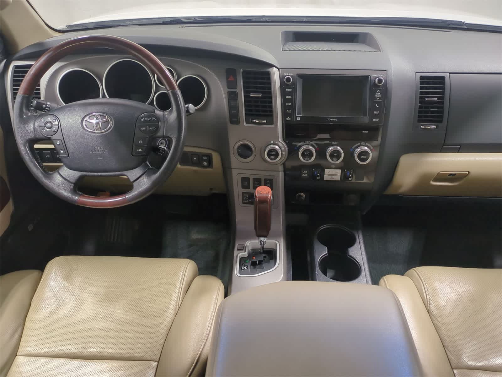 Thumbnail: 2013 Toyota Sequoia - 16