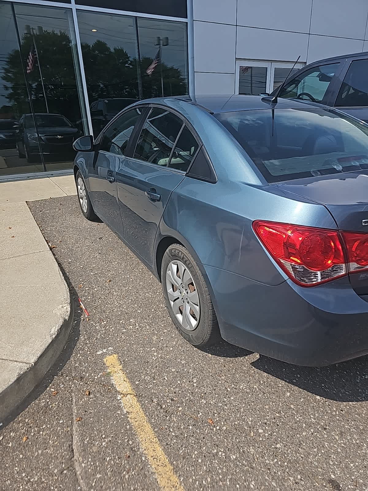 Thumbnail: 2012 Chevrolet Cruze - 4