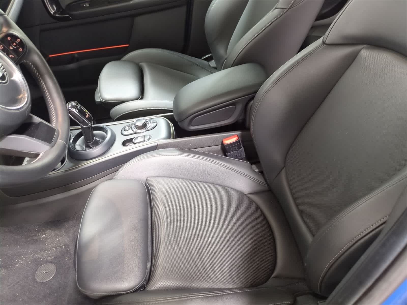 Thumbnail: 2023 MINI Cooper Countryman - 24