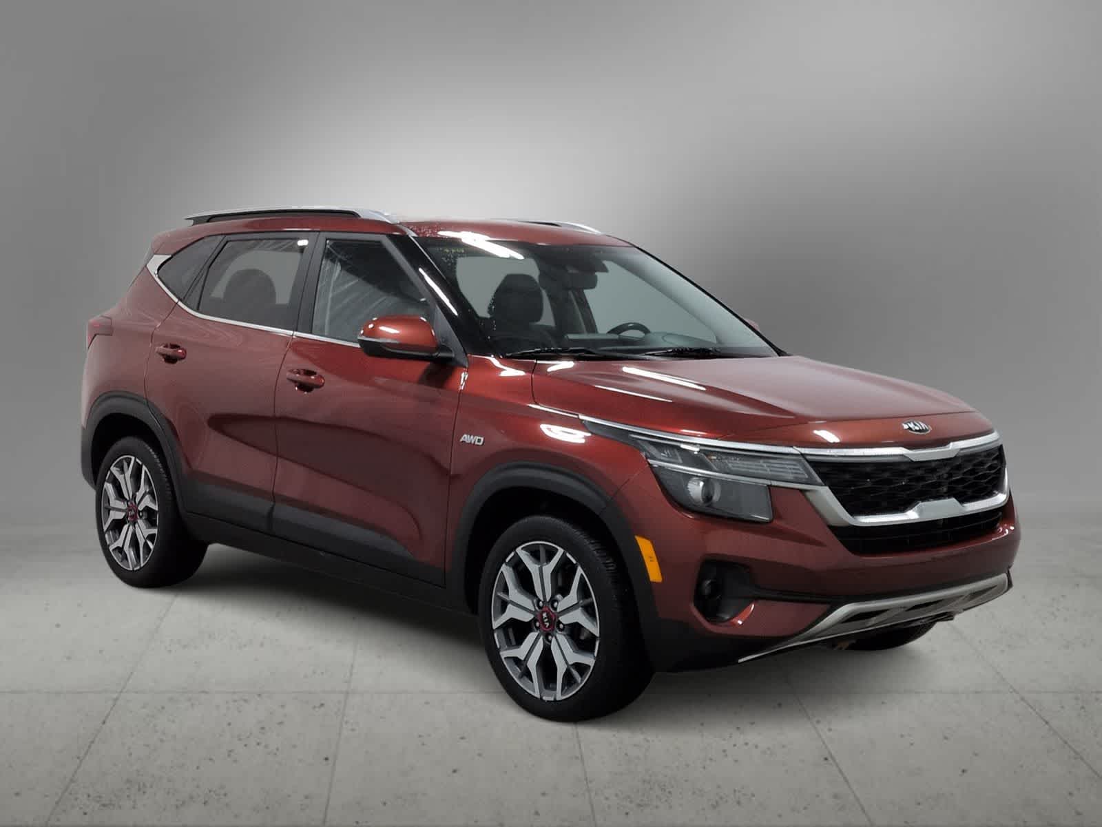 Thumbnail: 2021 Kia Seltos - 3