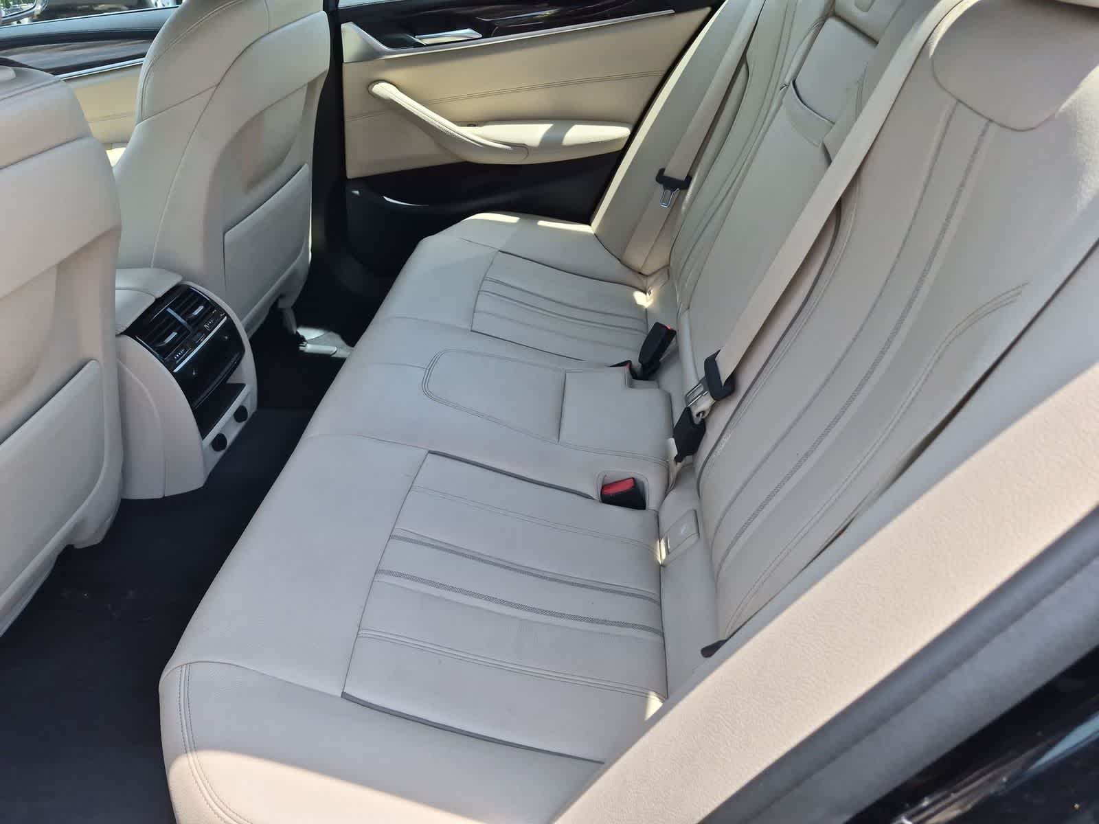 Thumbnail: 2017 BMW 5 Series - 20