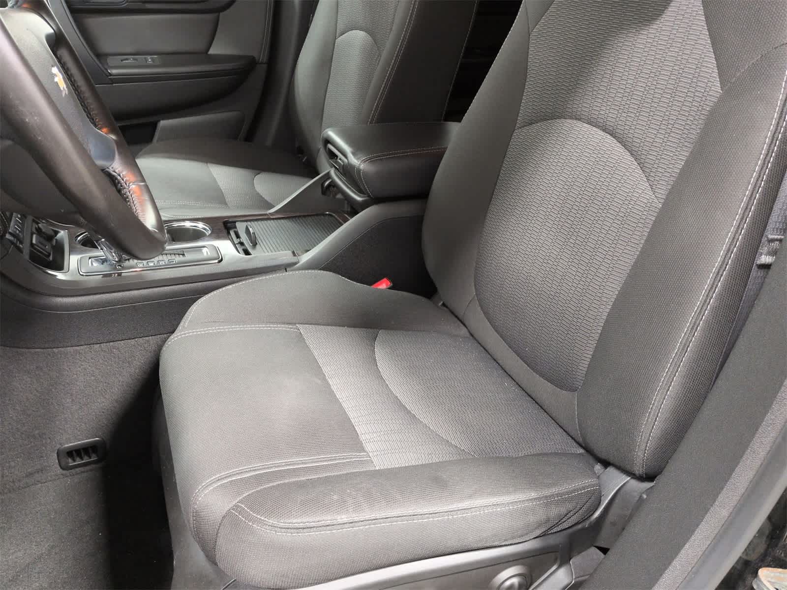 Thumbnail: 2017 Chevrolet Traverse - 17