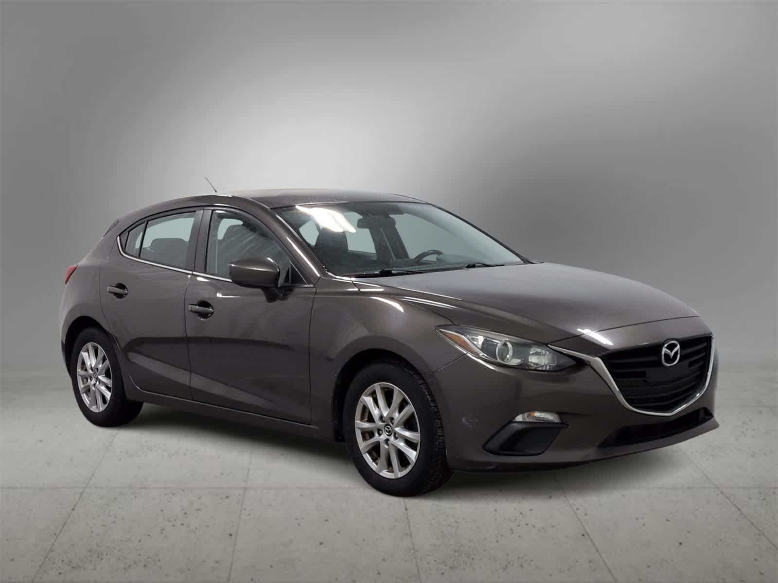 Thumbnail: 2016 Mazda Mazda3 - 2