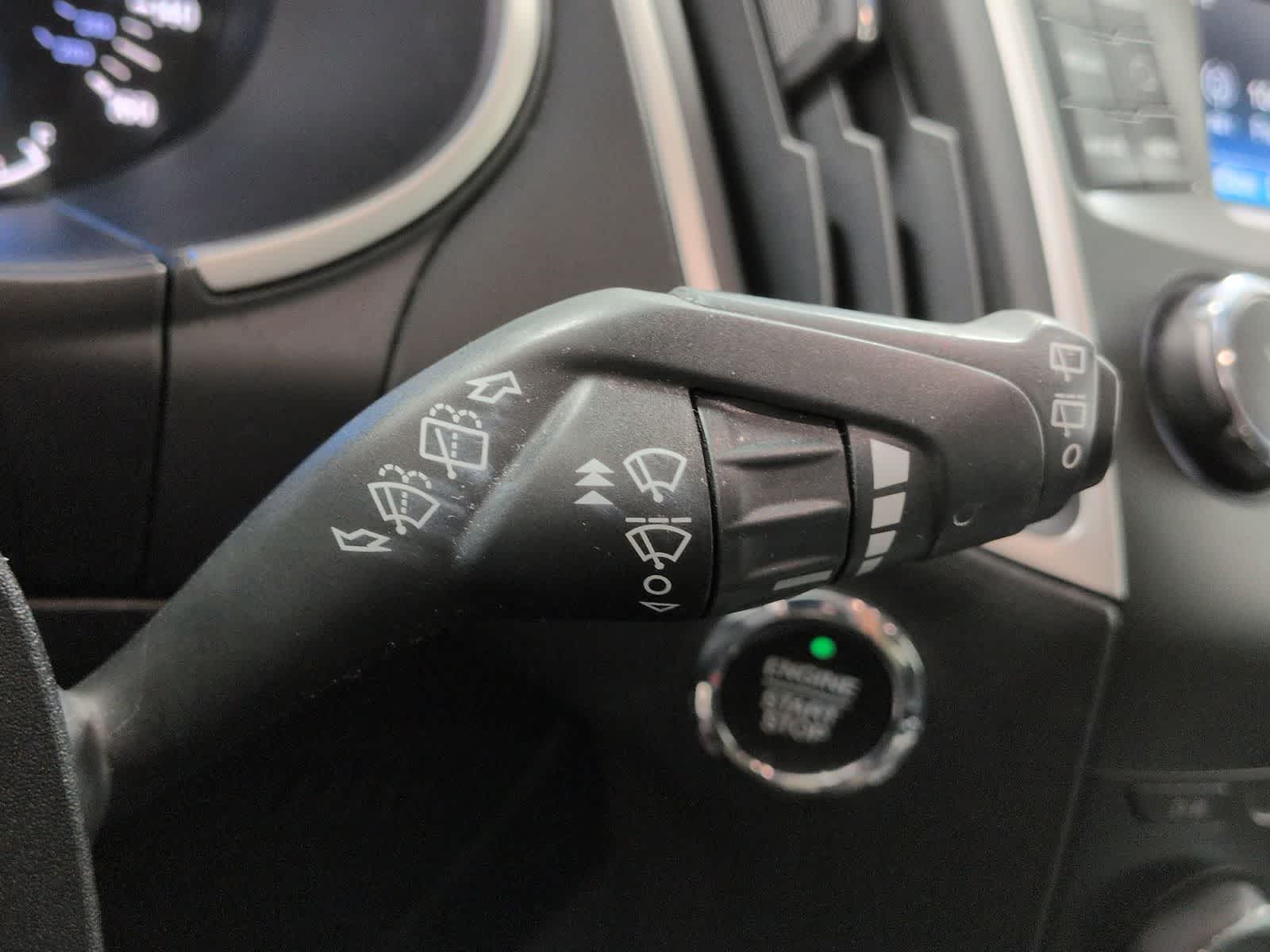 Thumbnail: 2017 Ford Edge - 26