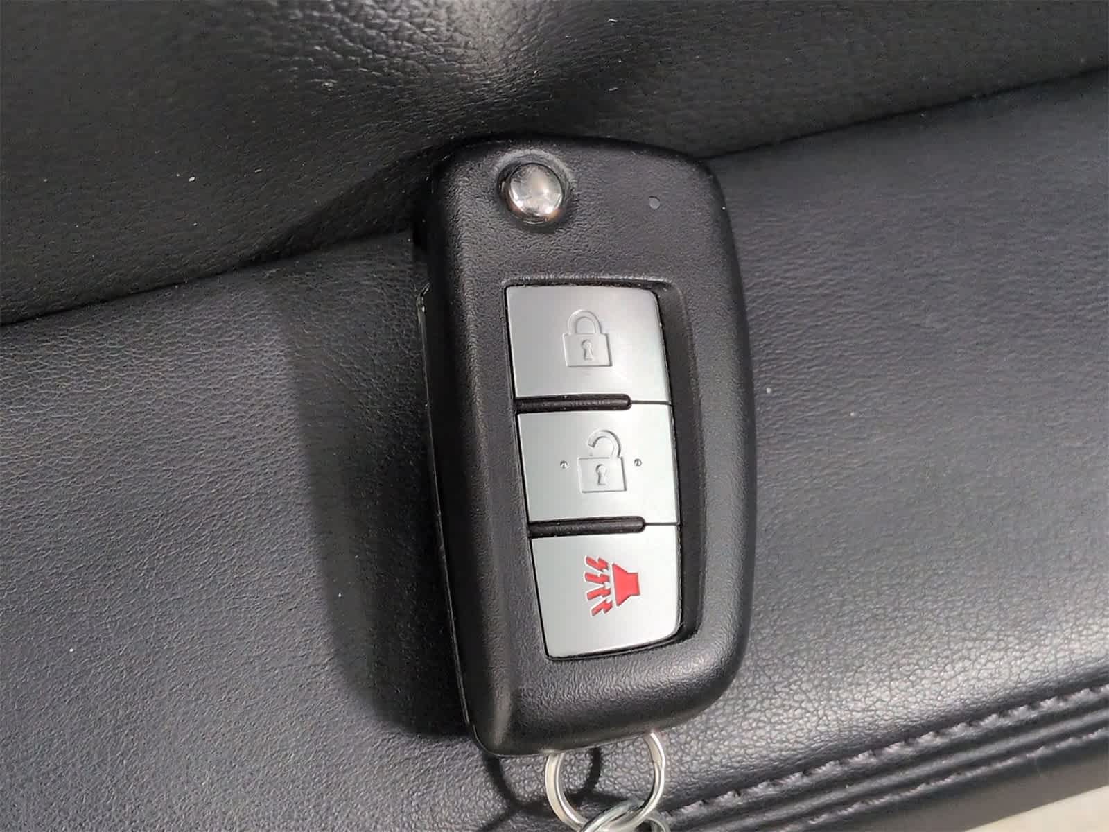 Thumbnail: 2018 Nissan Rogue - 33