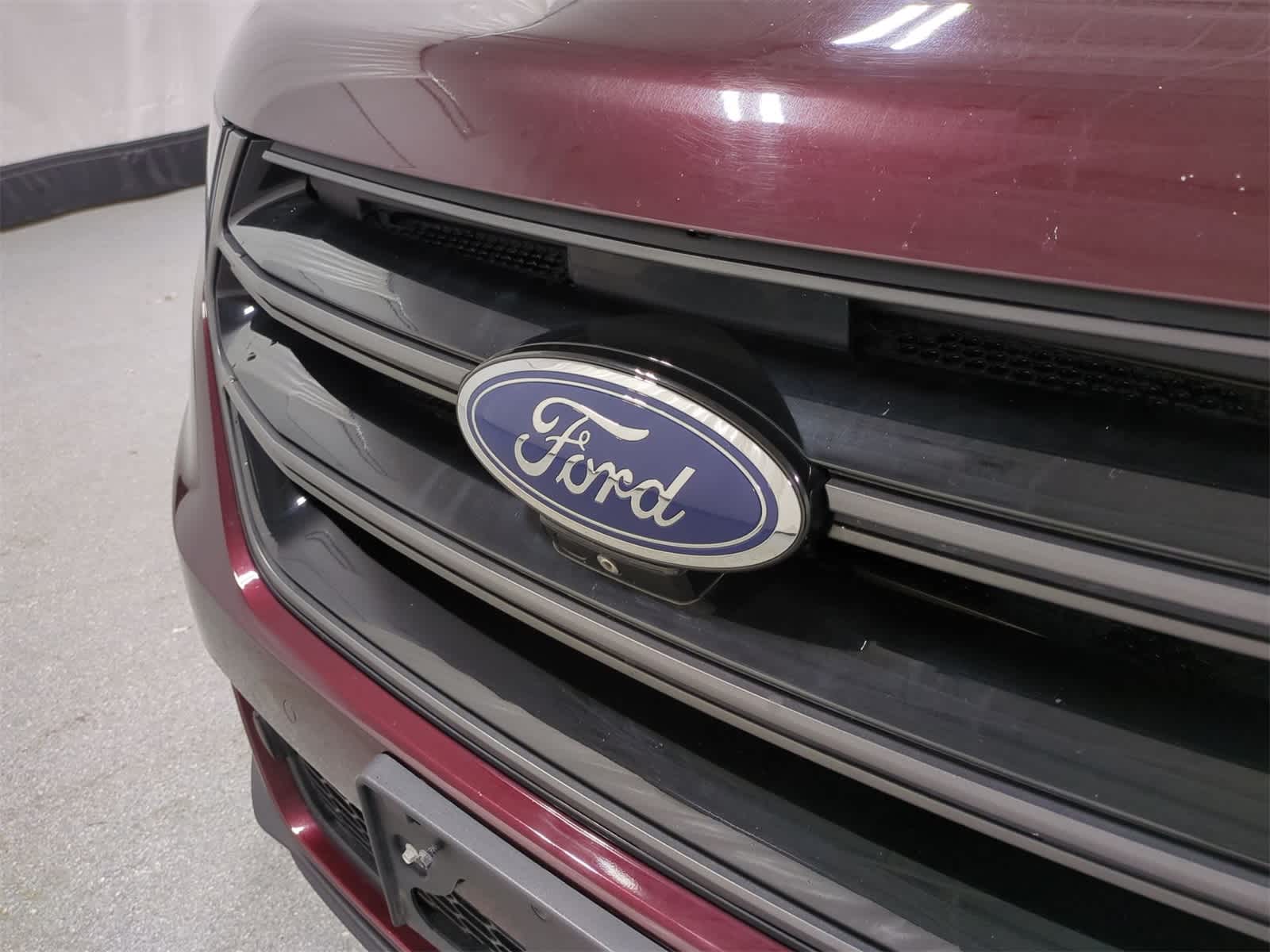 Thumbnail: 2017 Ford Edge - 12