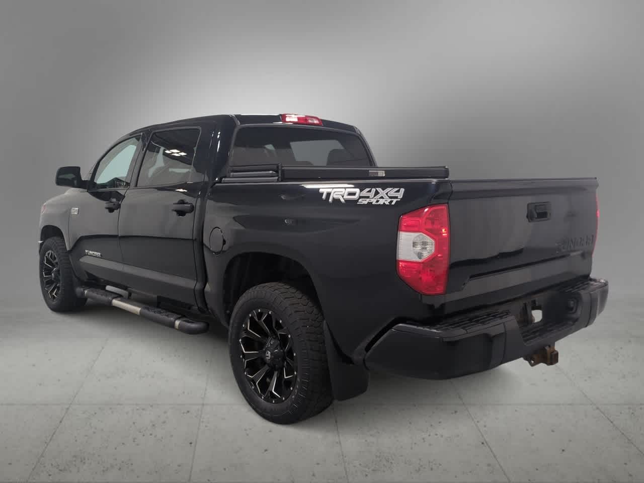 Thumbnail: 2019 Toyota Tundra - 6