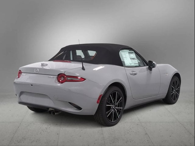 Thumbnail: 2026 Mazda MX-5 Miata - 8