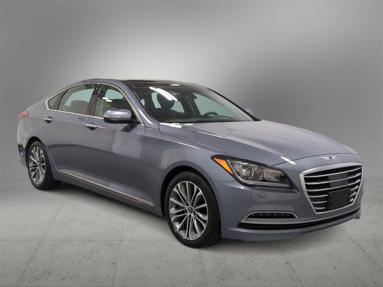 Thumbnail: 2015 Hyundai Genesis - 2