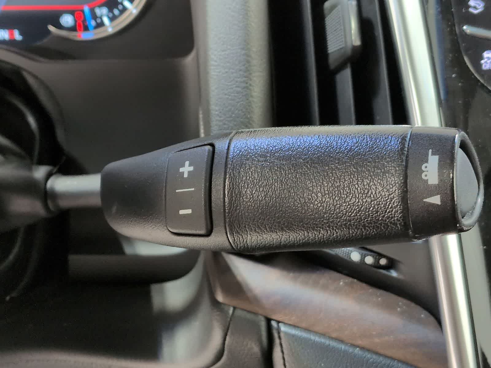 Thumbnail: 2018 Cadillac Escalade - 33