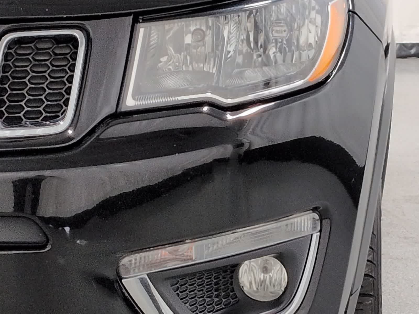 Thumbnail: 2018 Jeep Compass - 11