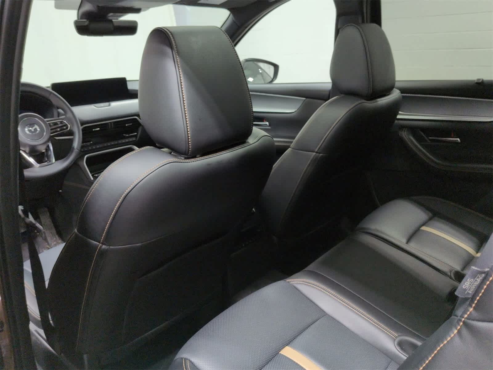 Thumbnail: 2025 Mazda CX-70 - 17