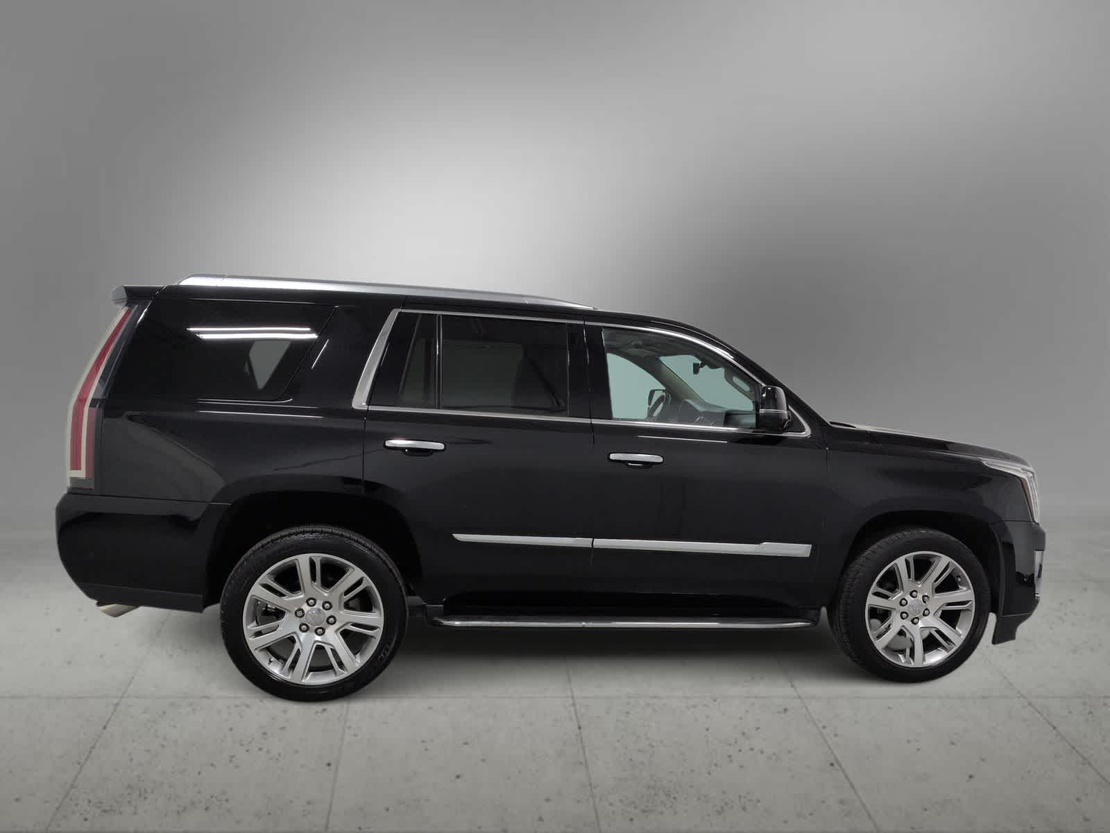 Thumbnail: 2018 Cadillac Escalade - 9