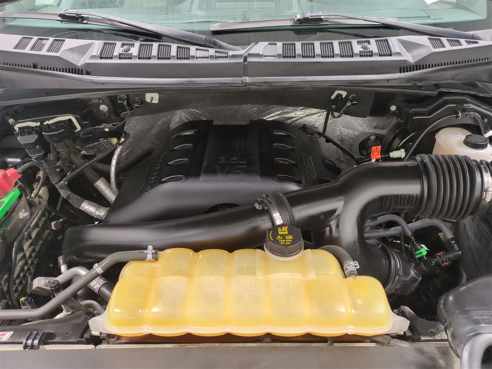 Thumbnail: 2016 Ford F-150 - 15