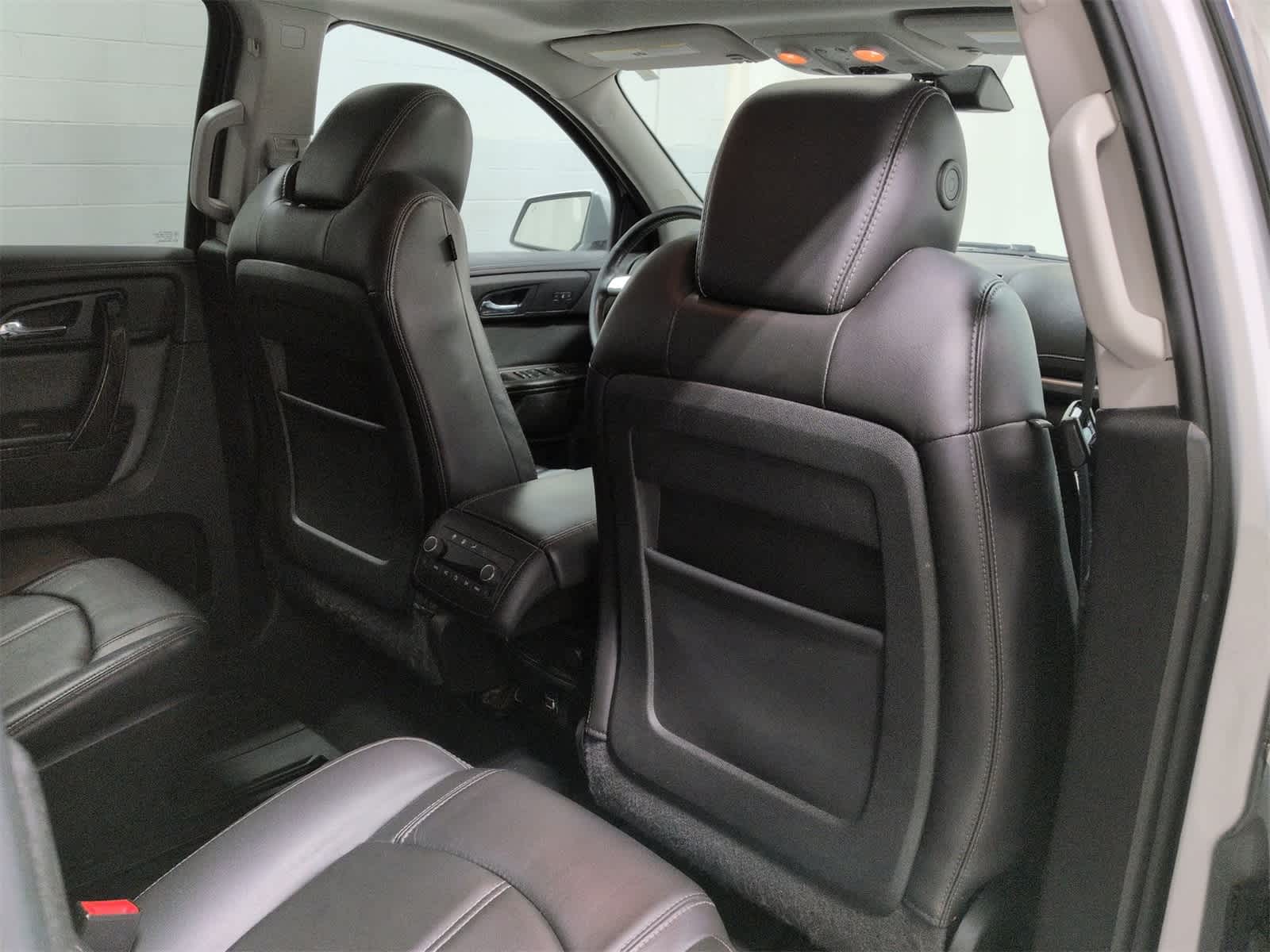 Thumbnail: 2017 GMC Acadia - 19