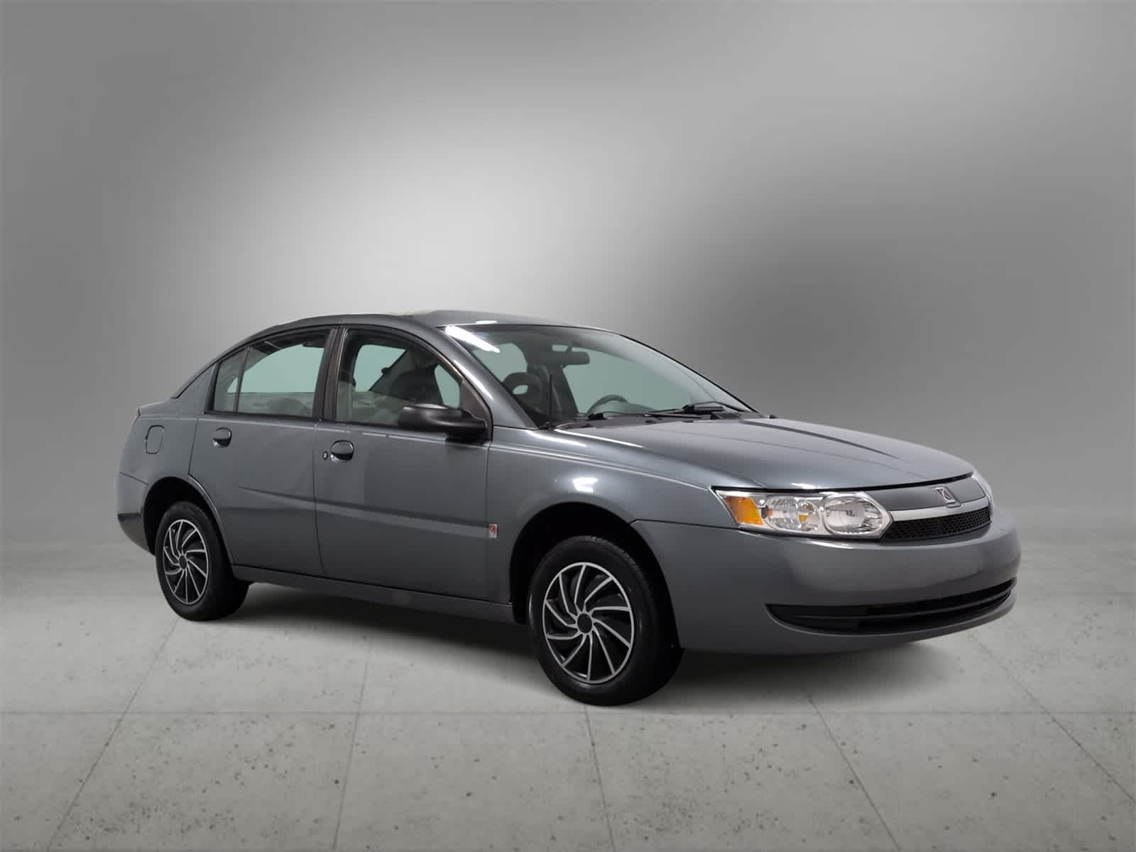 Used 2004 Saturn ION 2 with VIN 1G8AJ52F94Z203027 for sale in Farmington Hills, MI