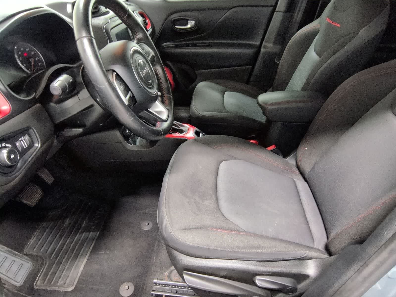 Thumbnail: 2017 Jeep Renegade - 16