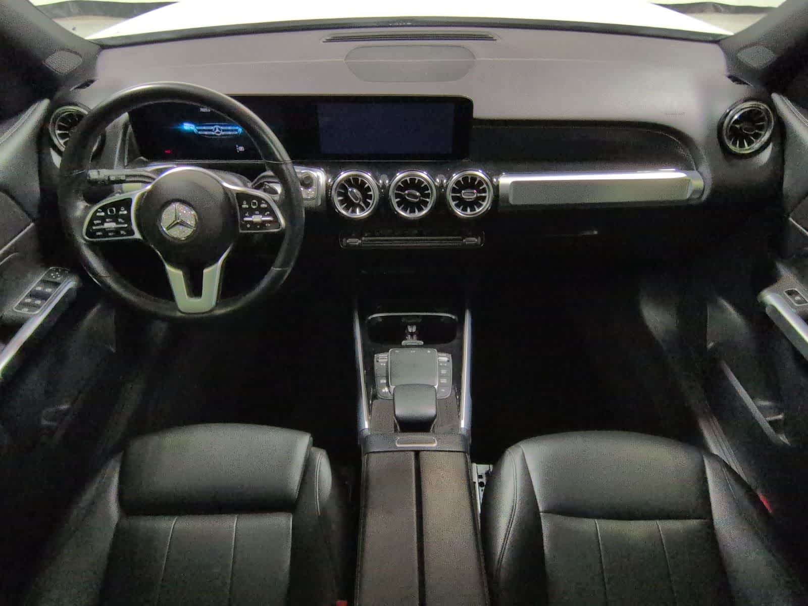 Thumbnail: 2022 Mercedes-Benz GLB - 16