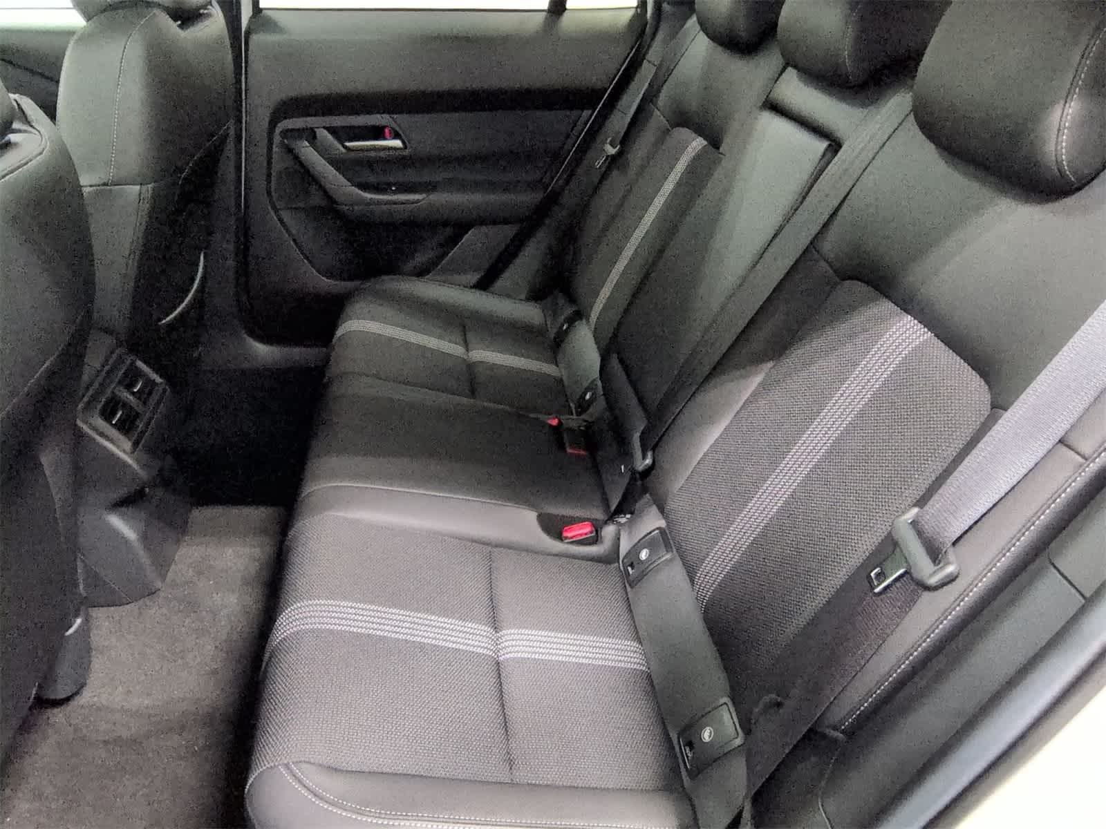 Thumbnail: 2025 Mazda CX-50 - 13