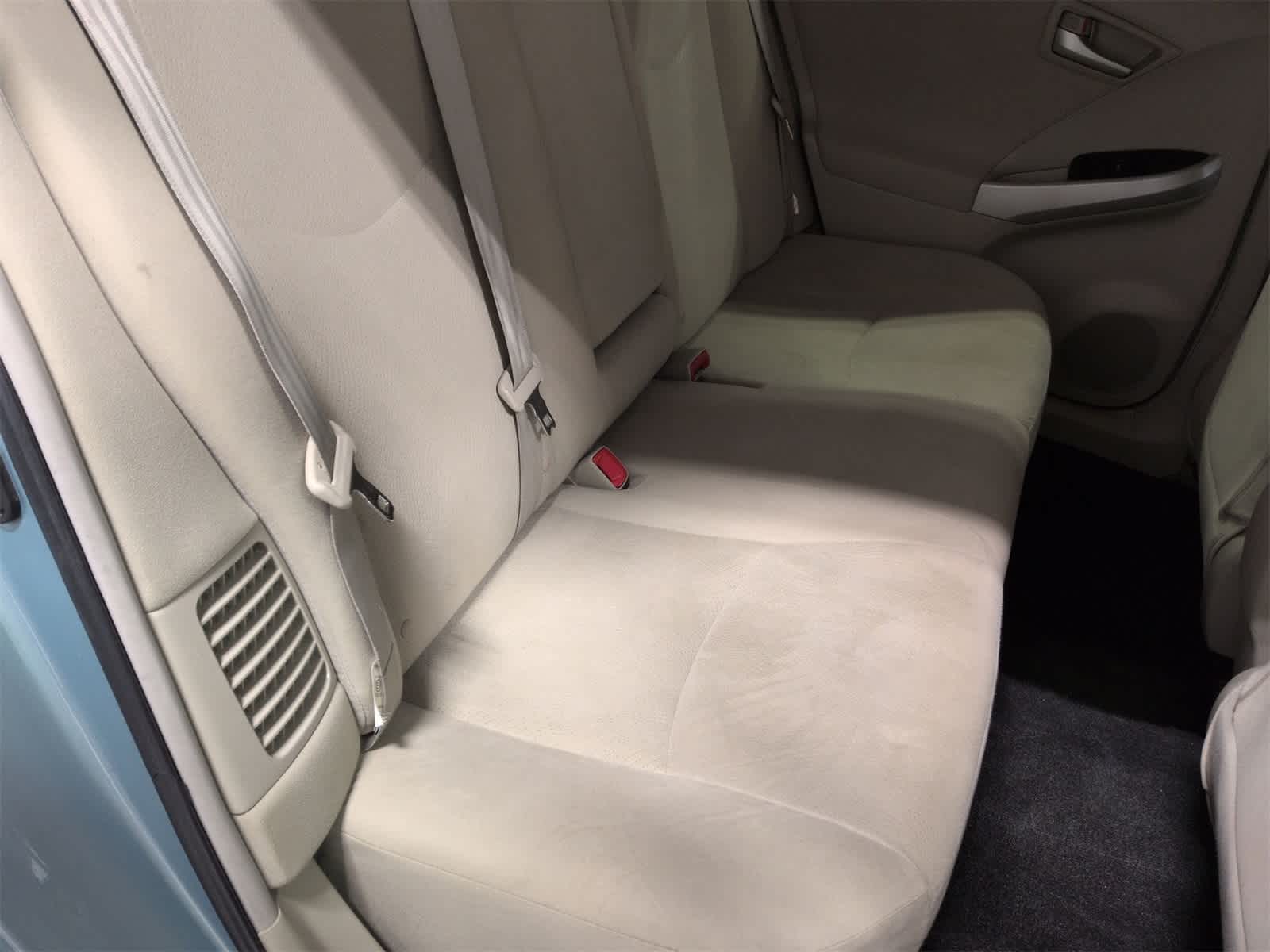 Thumbnail: 2013 Toyota Prius - 21