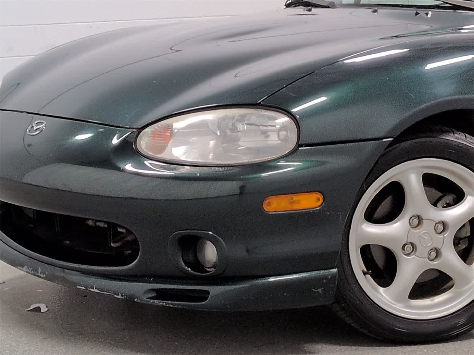 Thumbnail: 2000 Mazda MX-5 Miata - 12