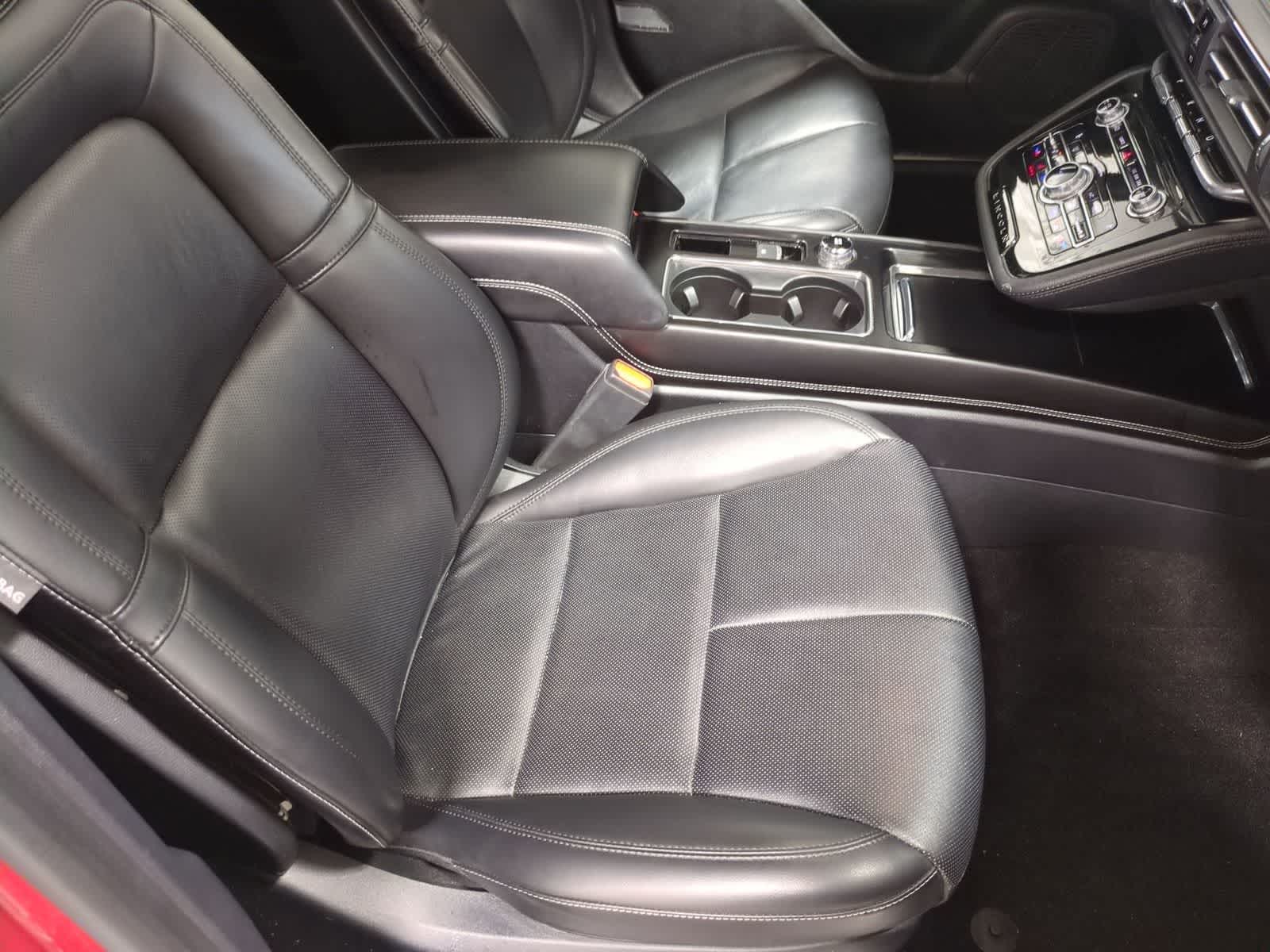 Thumbnail: 2020 Lincoln Corsair - 28