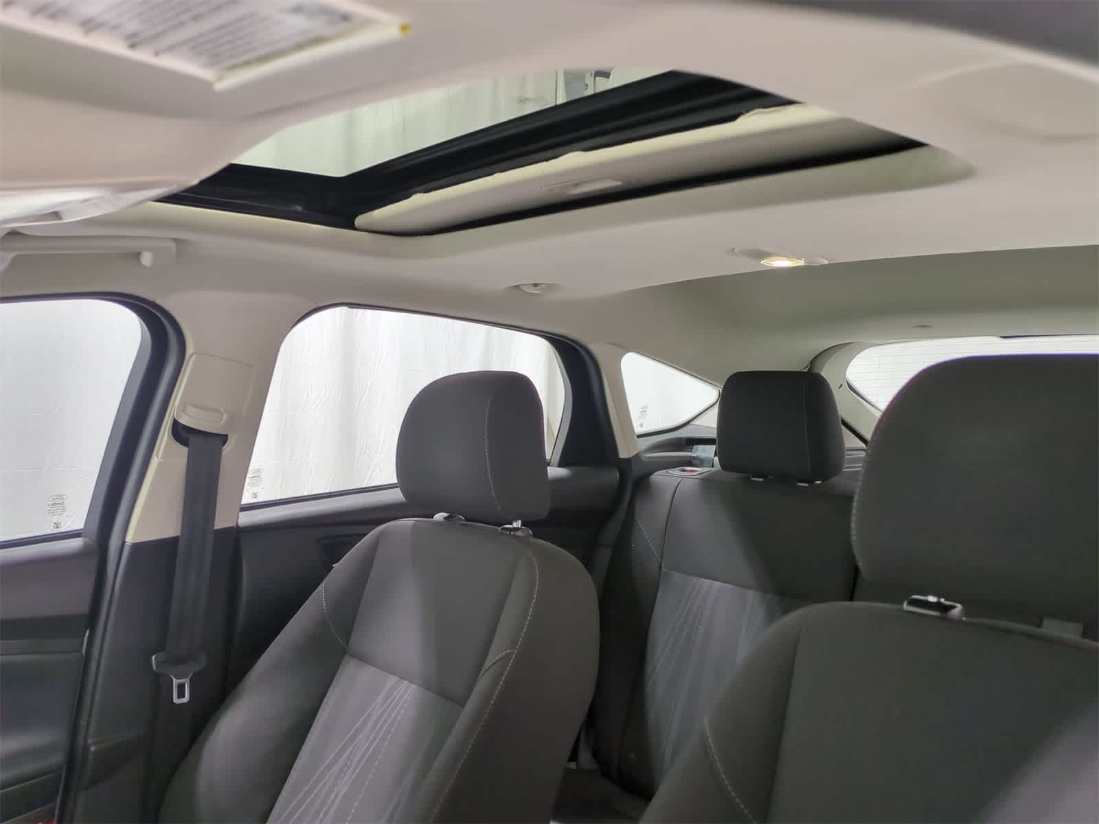 Thumbnail: 2016 Ford Focus - 20
