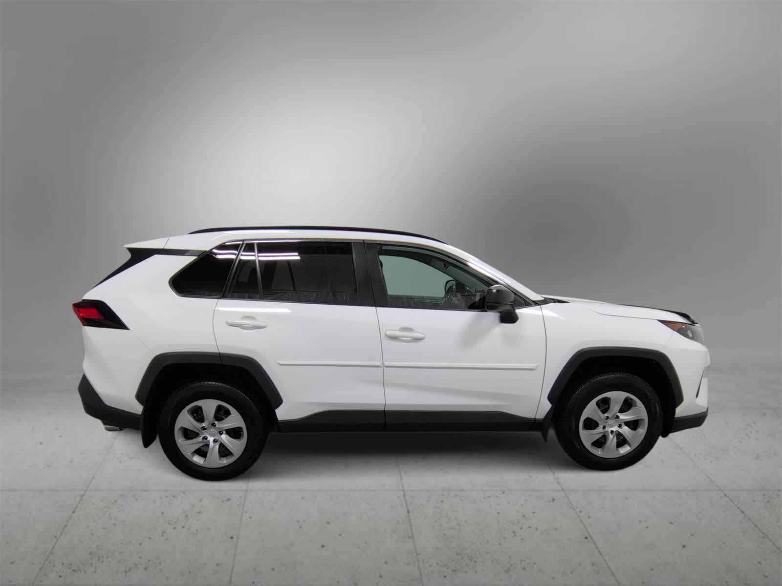 Thumbnail: 2019 Toyota RAV4 - 9