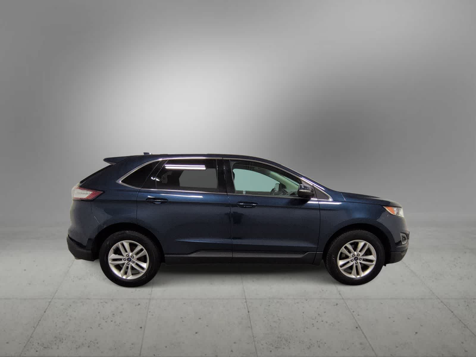 Thumbnail: 2017 Ford Edge - 9