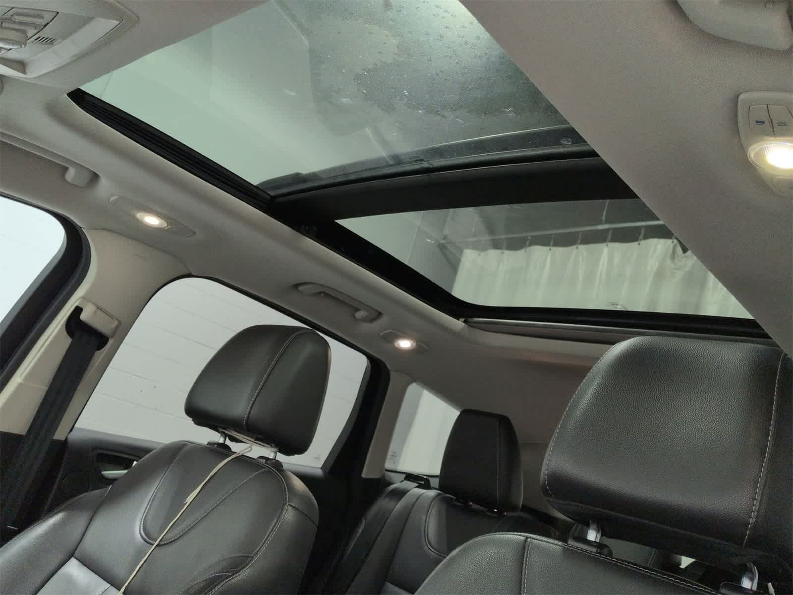 Thumbnail: 2013 Ford Escape - 20