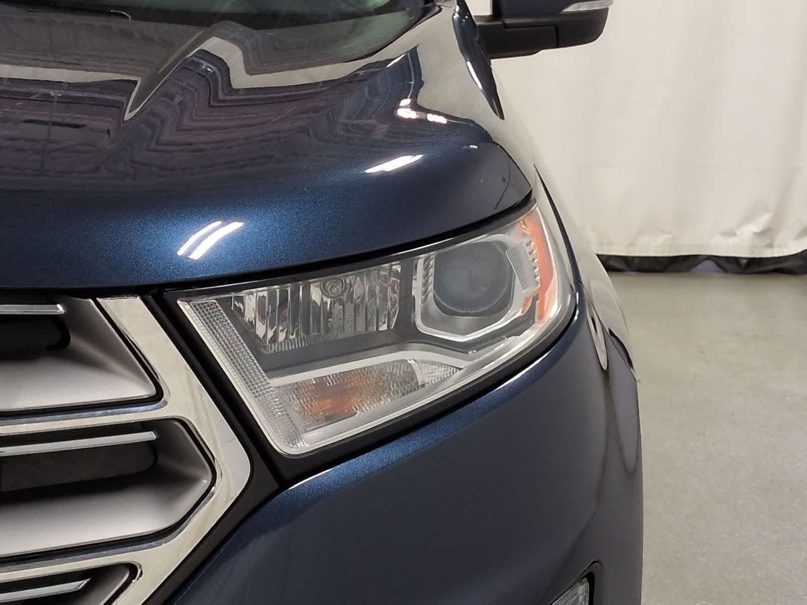 Thumbnail: 2017 Ford Edge - 11