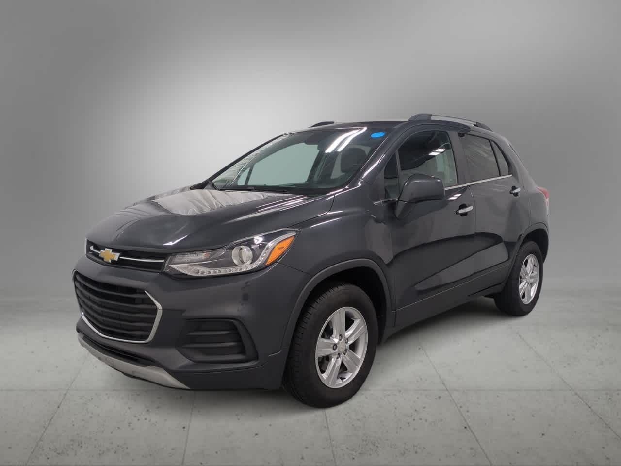 Thumbnail: 2017 Chevrolet Trax - 4