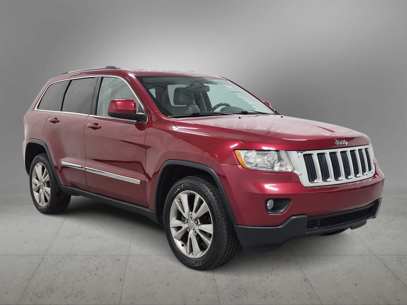 Used 2013 Jeep Grand Cherokee Laredo with VIN 1C4RJFAG9DC644717 for sale in Farmington Hills, MI