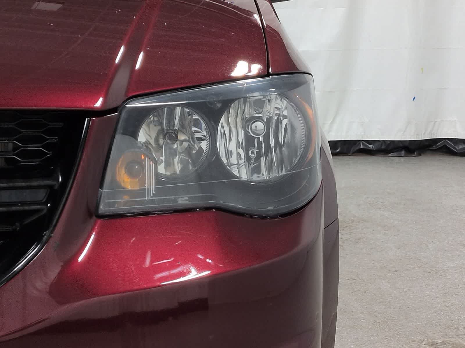 Thumbnail: 2019 Dodge Grand Caravan - 18