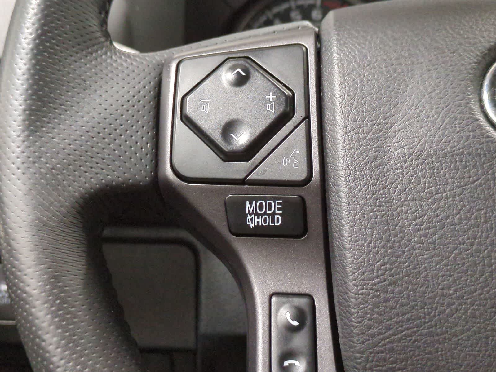 Thumbnail: 2022 Toyota Tacoma - 23