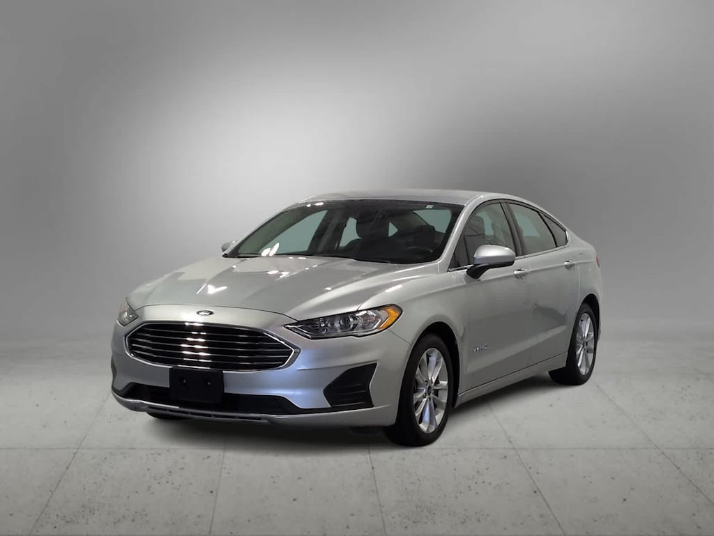 Used 2019 Ford Fusion Hybrid SE Sedan