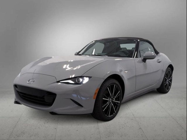 Thumbnail: 2026 Mazda MX-5 Miata - 4