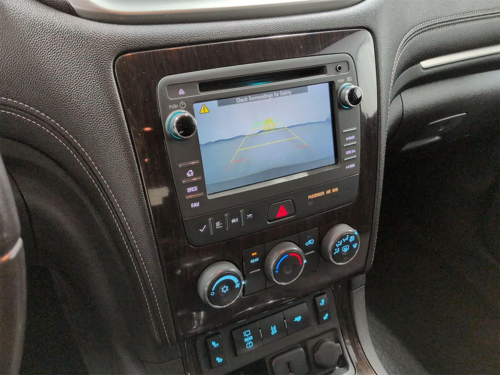 Thumbnail: 2017 Chevrolet Traverse - 28