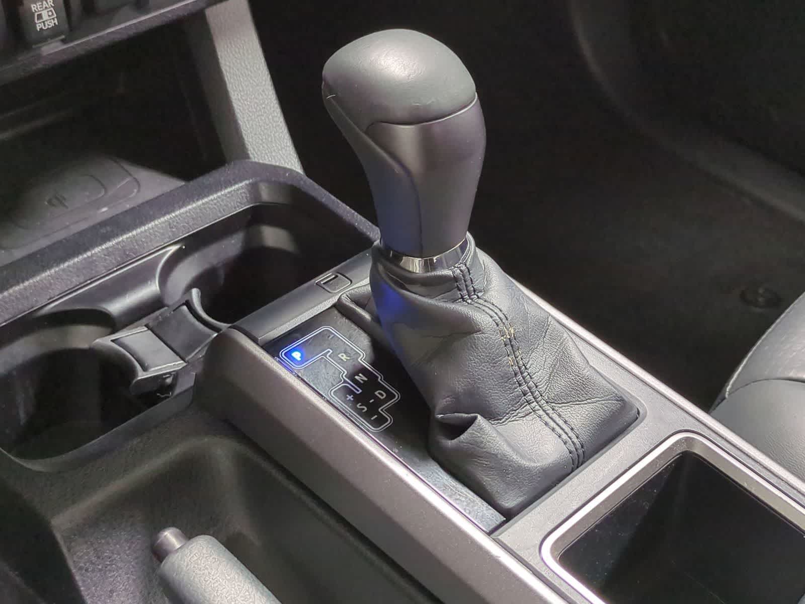 Thumbnail: 2022 Toyota Tacoma - 32