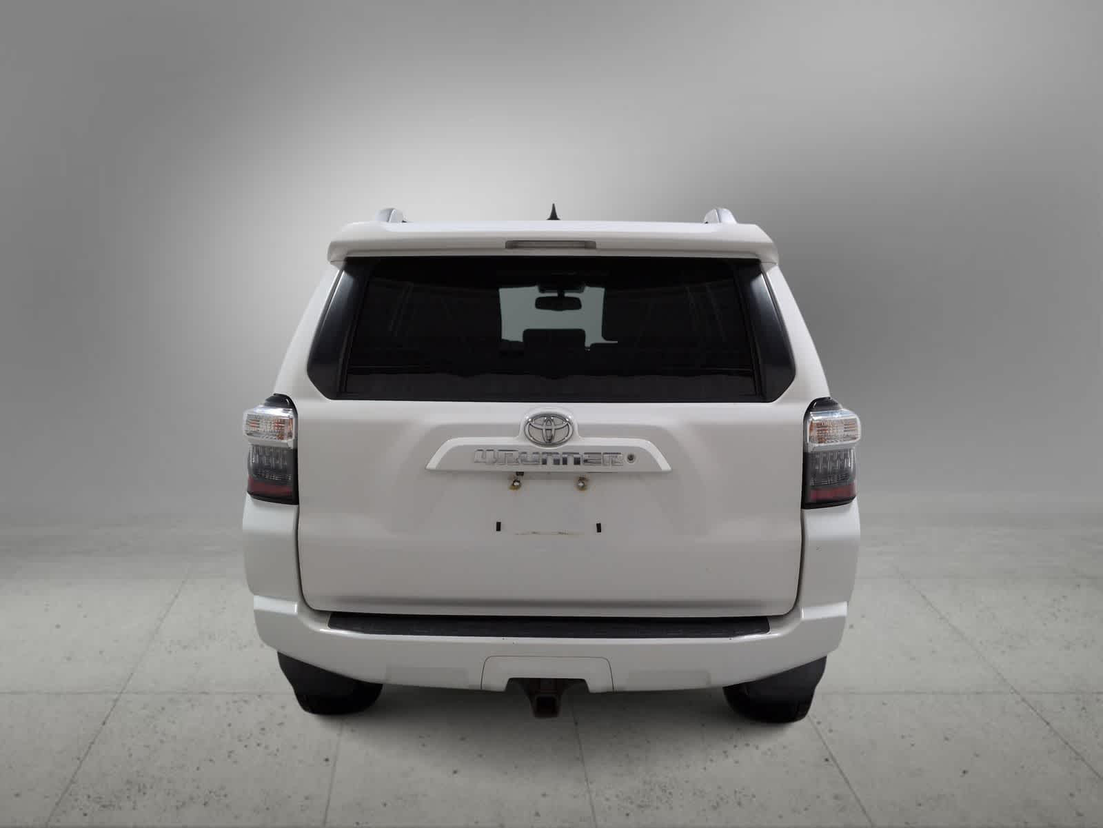 Thumbnail: 2015 Toyota 4Runner - 7