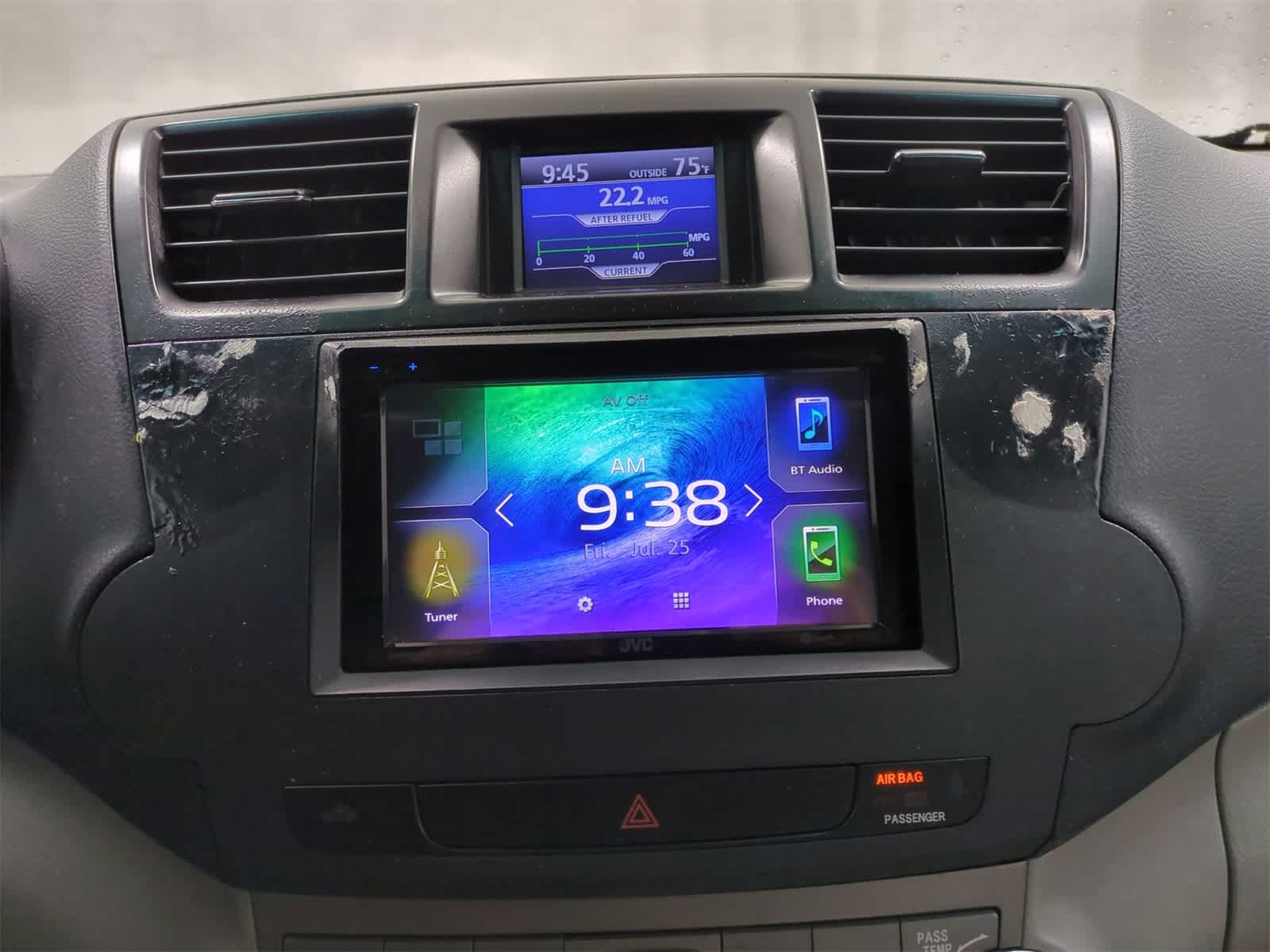 Thumbnail: 2010 Toyota Highlander - 30