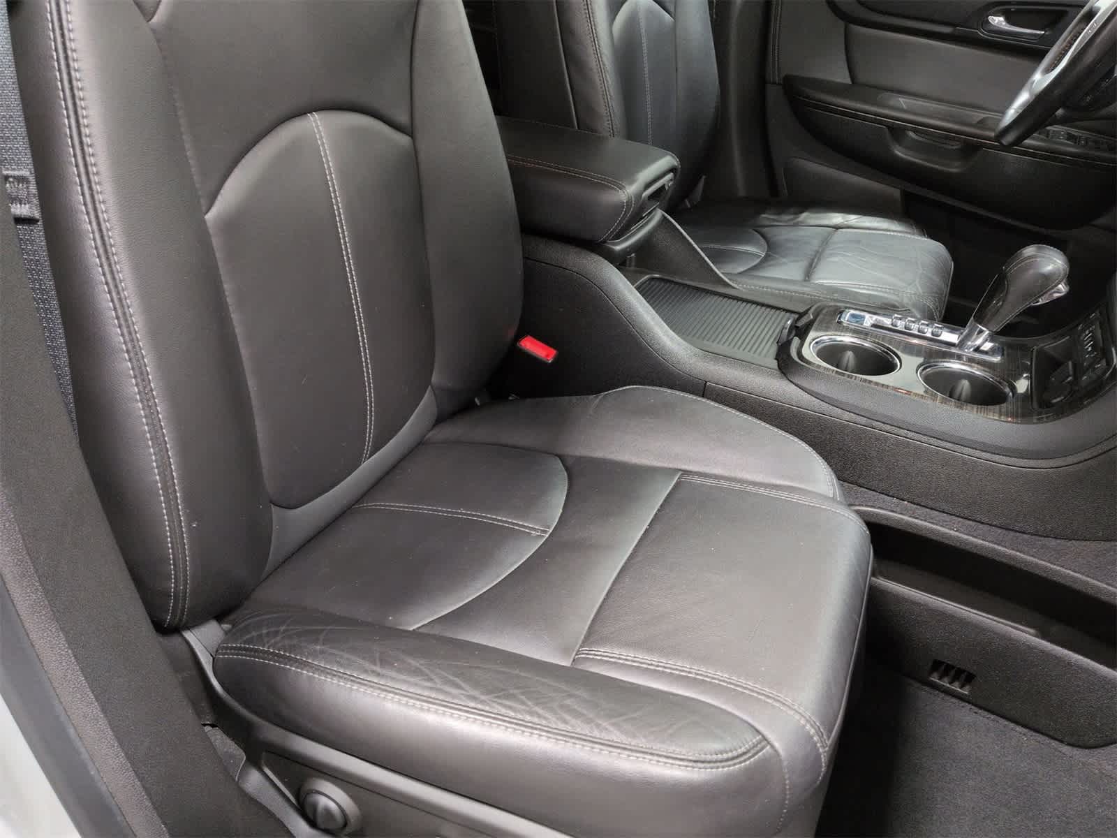 Thumbnail: 2017 GMC Acadia - 24