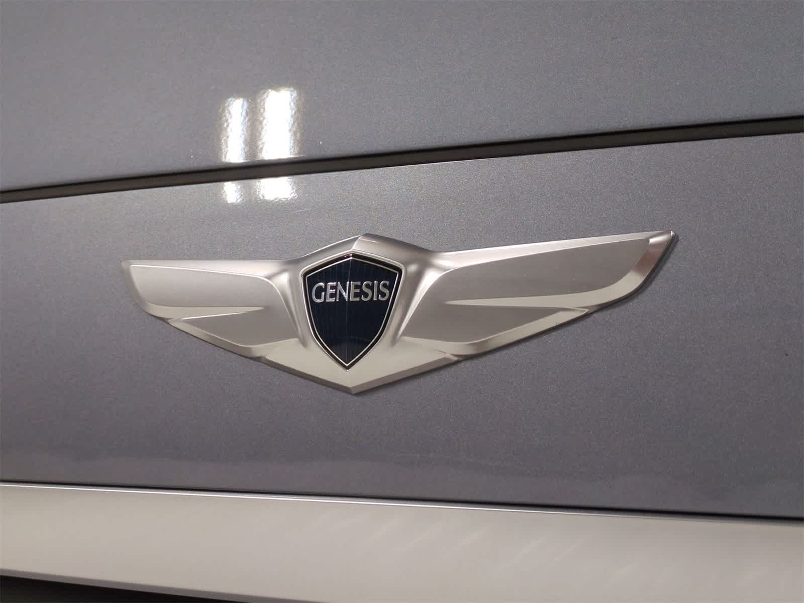 Thumbnail: 2015 Hyundai Genesis - 12